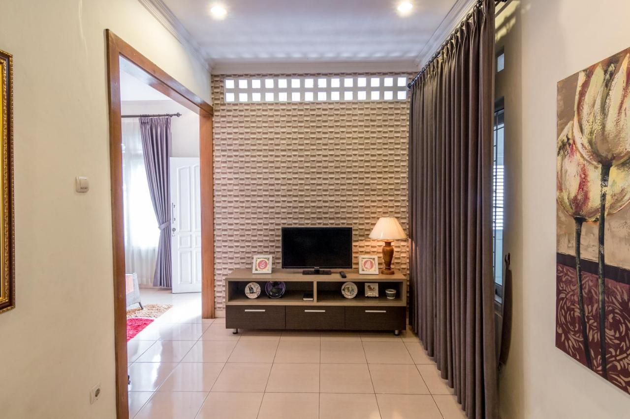Roemah Noni By Bukit Vista Villa Yogyakarta Luaran gambar
